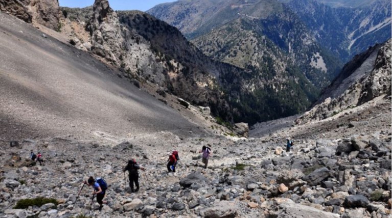 Discovering the Cretan Trails in the Mountains